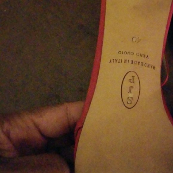 COPY - Sarah Jessica Parker Red Carrie T Strap Pu… - Picture 5 of 5